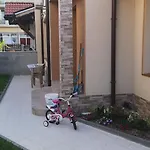 Vylchev Homestay Kiten (Burgas)