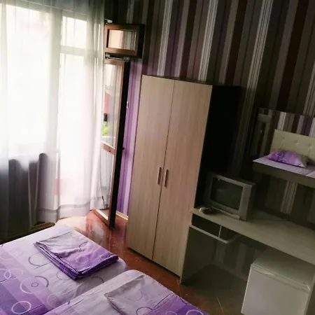 Проживание в семье Vylchev Китен